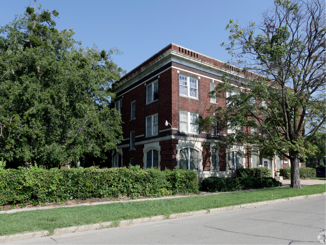 Georgian Terrace Apartments