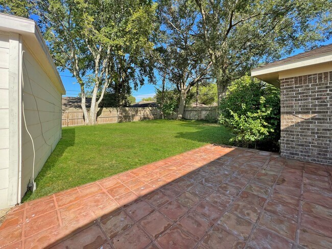 Photo - 9206 Sharpview Dr