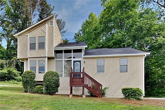 Building Photo - 3951 Kensington Dr