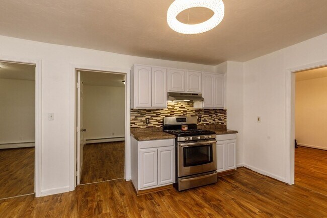 Photo - 13 Greenwood St Unit 1