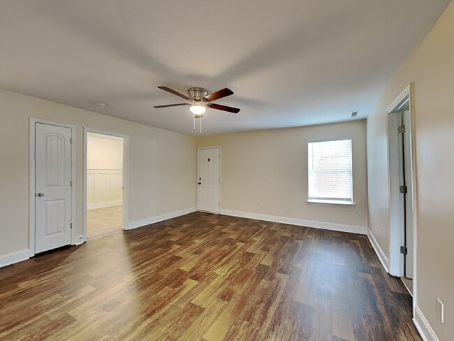 Photo - 92 Pulaski Ave