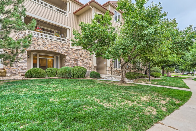 Building Photo - 8427 S Hoyt Way Unit 105