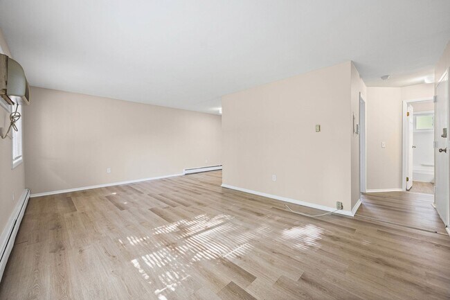 Photo - 725 Cedarwood Terrace Unit C