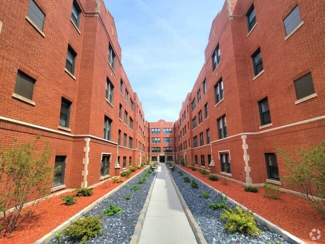 Building Photo - 3925 N Janssen Ave Unit K02J Rental