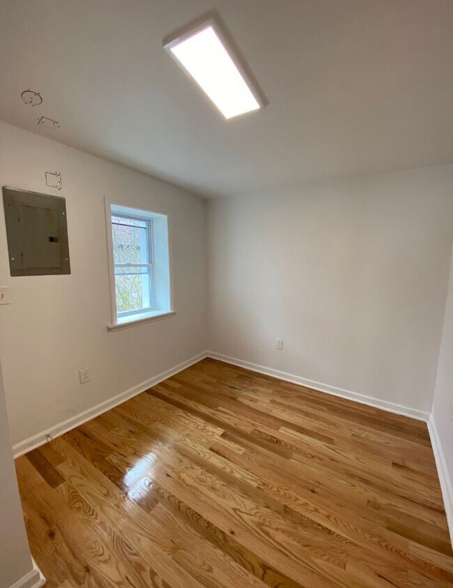 Photo - 425 Drummond Ave Unit B