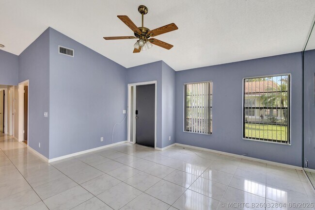 4385 Willow Brook Cir