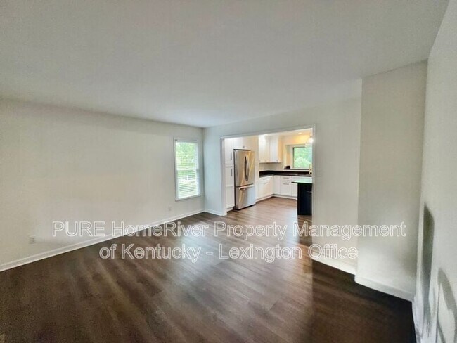 3785 Broadmoor Dr