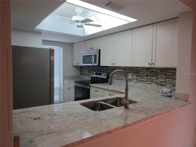 Photo - 3021 Taywood Meadows Unit 11
