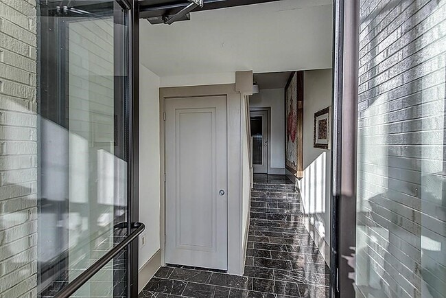 Photo - 1509 Holman St Unit 2