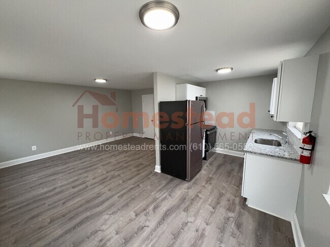 Photo - 1208 First Ave Unidad Apt B