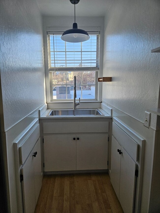 Photo - 100 S Shepherd St Unidad 7