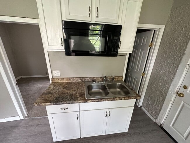 Photo - 2136-2138 S 24th St - Duplex Unidad 2136 Lower