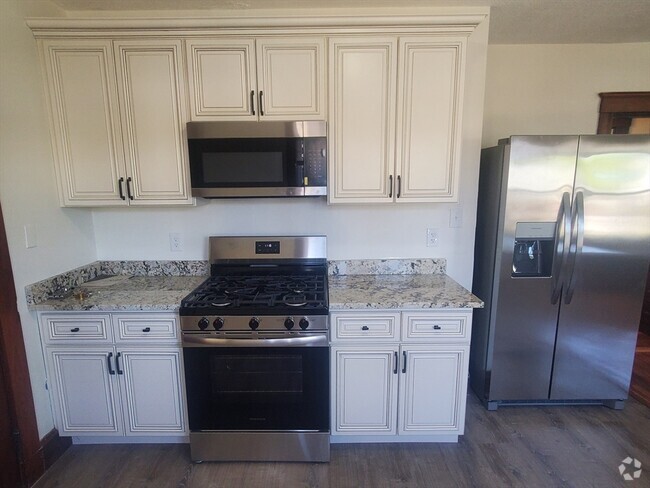 Building Photo - 30 Boutwell St Unit 1 Rental