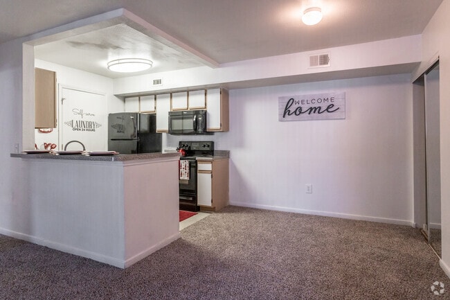 2 BR, 2 BA - 1,077 SF
