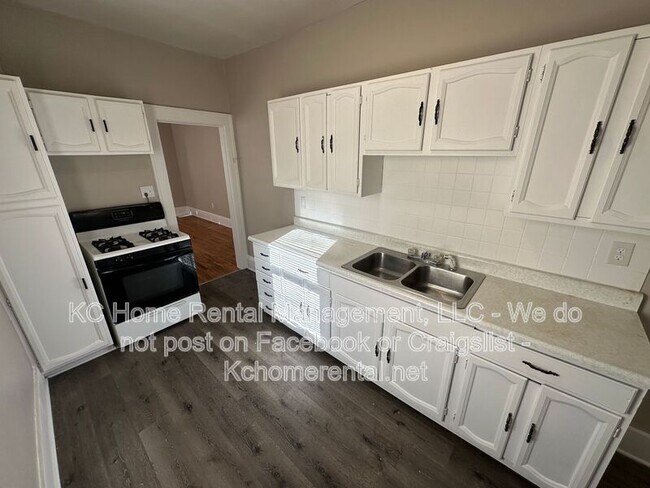 Photo - 2947 York St Unidad 2