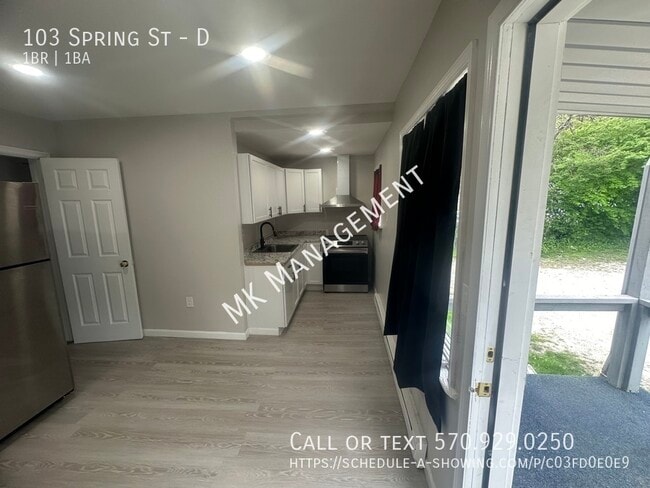Photo - 103 Spring St Unit D