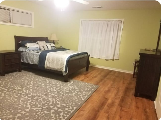 Photo - 5857 Hester Rd