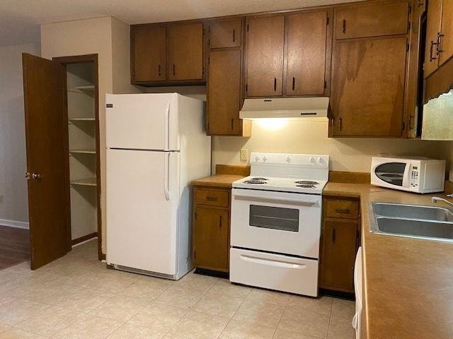 Photo - 2025 Pat's Pl