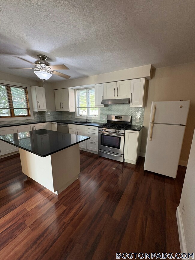 Photo - 60 Homer Ave Unidad 1