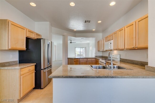 Photo - 4013 Gliding Gulls Ave