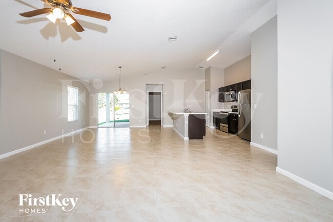 Photo - 511 SW Nadell Ave