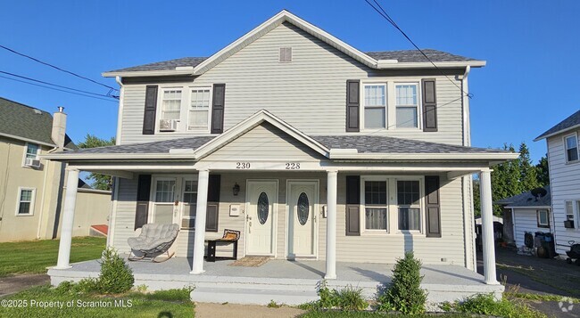 Building Photo - 228 2nd St Rental