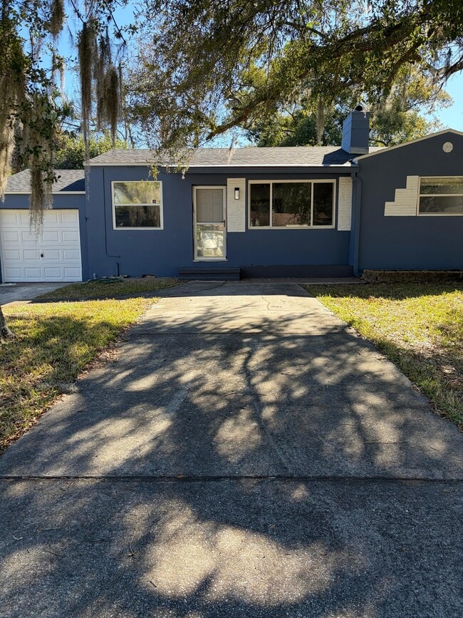 4664 Blount Ave