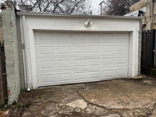 Photo - 1328 W Lombard St