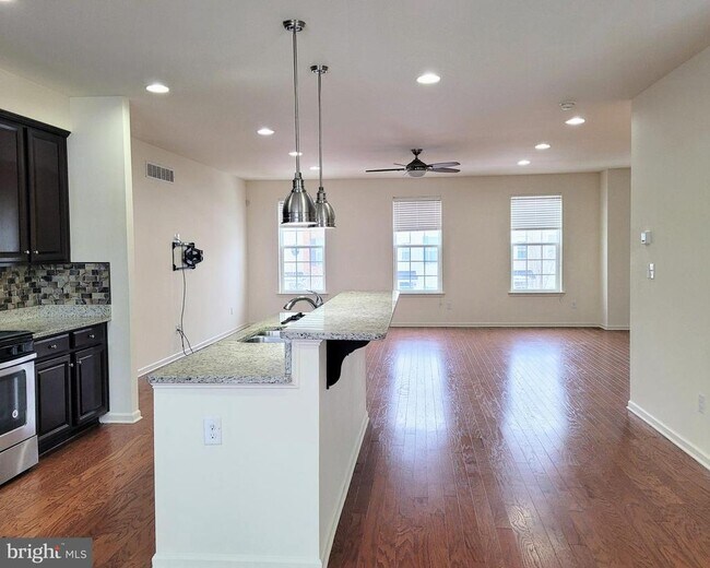 Photo - 628 Rigel Way