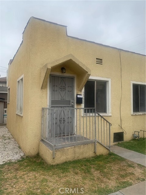 Building Photo - 2328 Bedessen Ave Rental