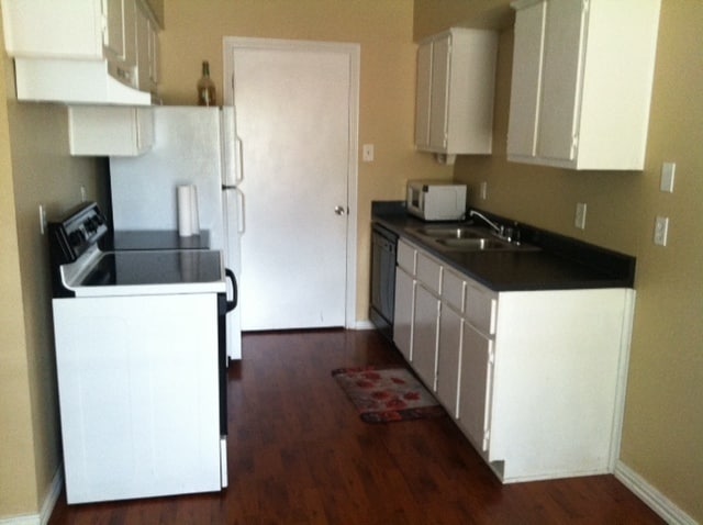Photo - College Station - 2 bedroom / 2 bath / fenced in yard / Duplex close to TAMU!!