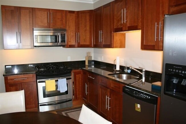 Photo - 75 Rutland St Unit 3
