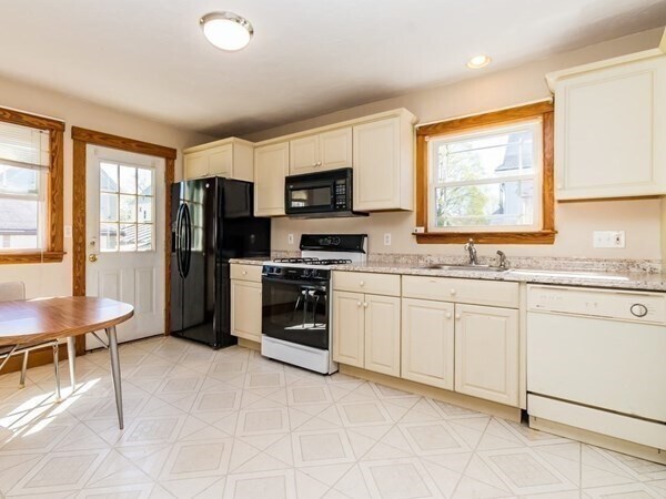 Photo - 153 Alder St Unit 153