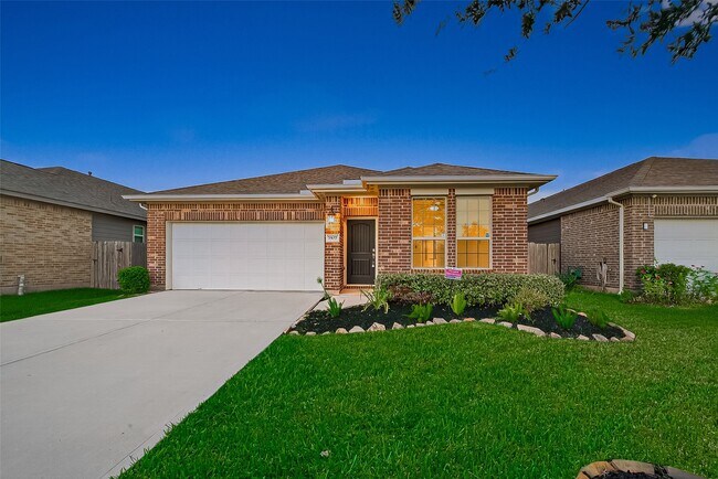 Photo - 7927 Tindarey Maple Trace