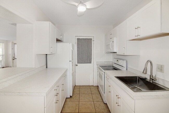 Photo - Venice Gardens Annual Home for Rent