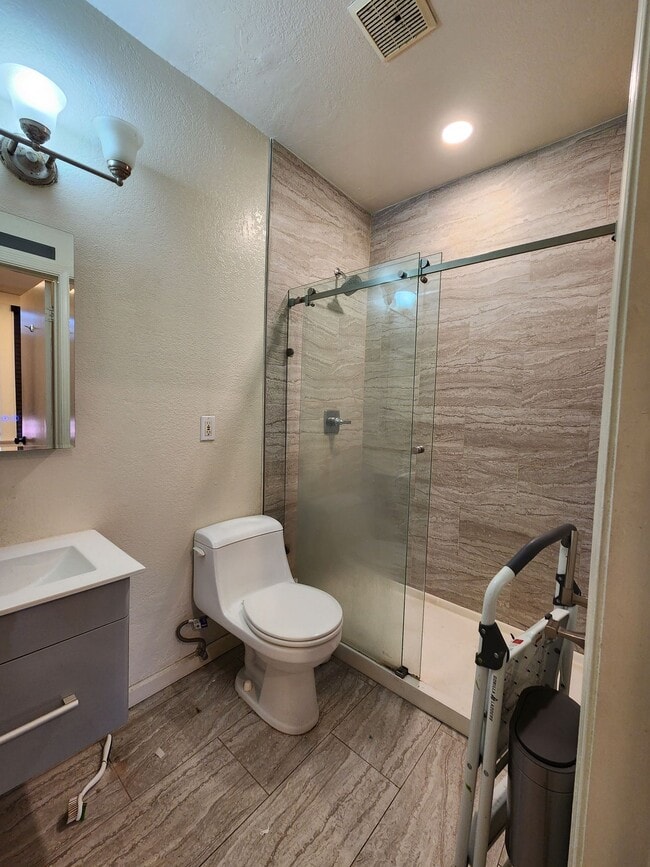 1 Bed 1 Bath in Historical Building