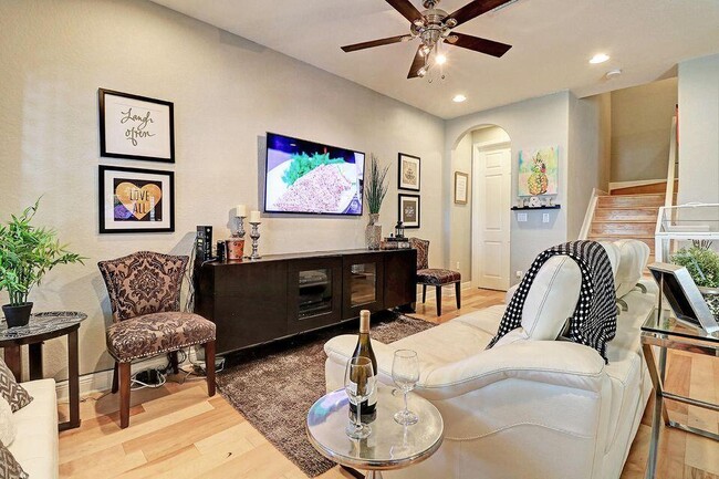 Photo - 400 Lake Monterey Cir