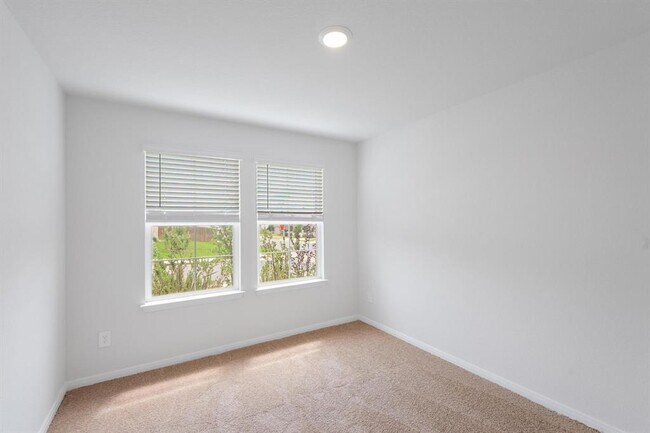 Photo - 205 Bethpage Dr