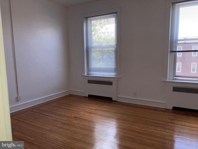 Photo - 1807 S Broad St Unidad 3RD FLOOR