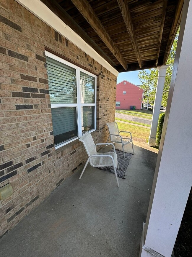 Photo - Awesome Standalone Townhouse at Bridgewater!