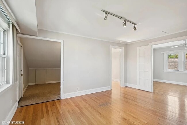 Photo - 2443 N Oak Park Ave