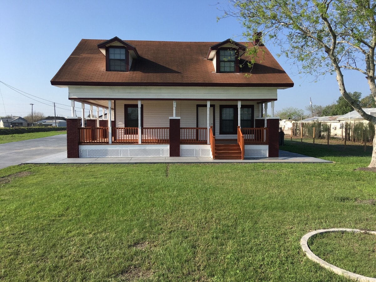 Photo - 1601 W Expressway 83