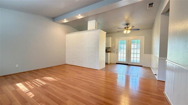 Photo - 5213 Halmark Dr