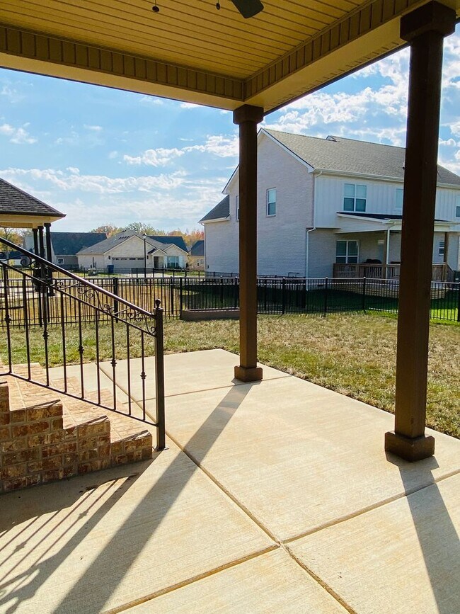 Photo - Luxury Home in Sango