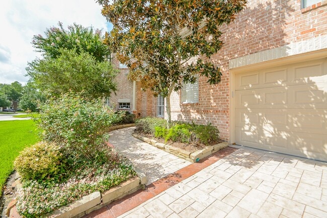 Photo - 15302 Bandera Falls Bend