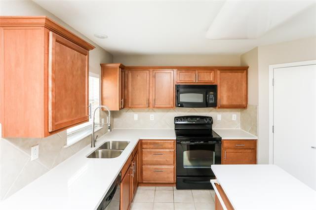 Photo - 707 River Run Dr