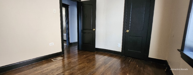 Photo - 6646 S Bishop St