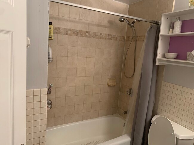 Photo - 357 Commercial St Unidad 402