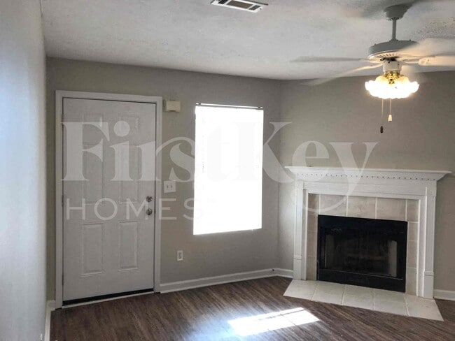 Photo - 776 Glenshire Ct