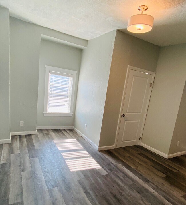 Photo - 106 Meridian St Unidad 2